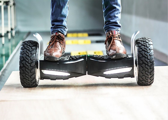 A 8,5 pollici tutto il terreno Hoverboard, motorino Hoverboard dell'equilibrio di due ruote