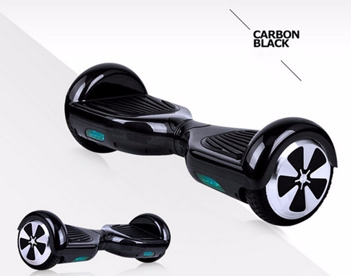 Auto nero che equilibra motorino elettrico Hoverboard